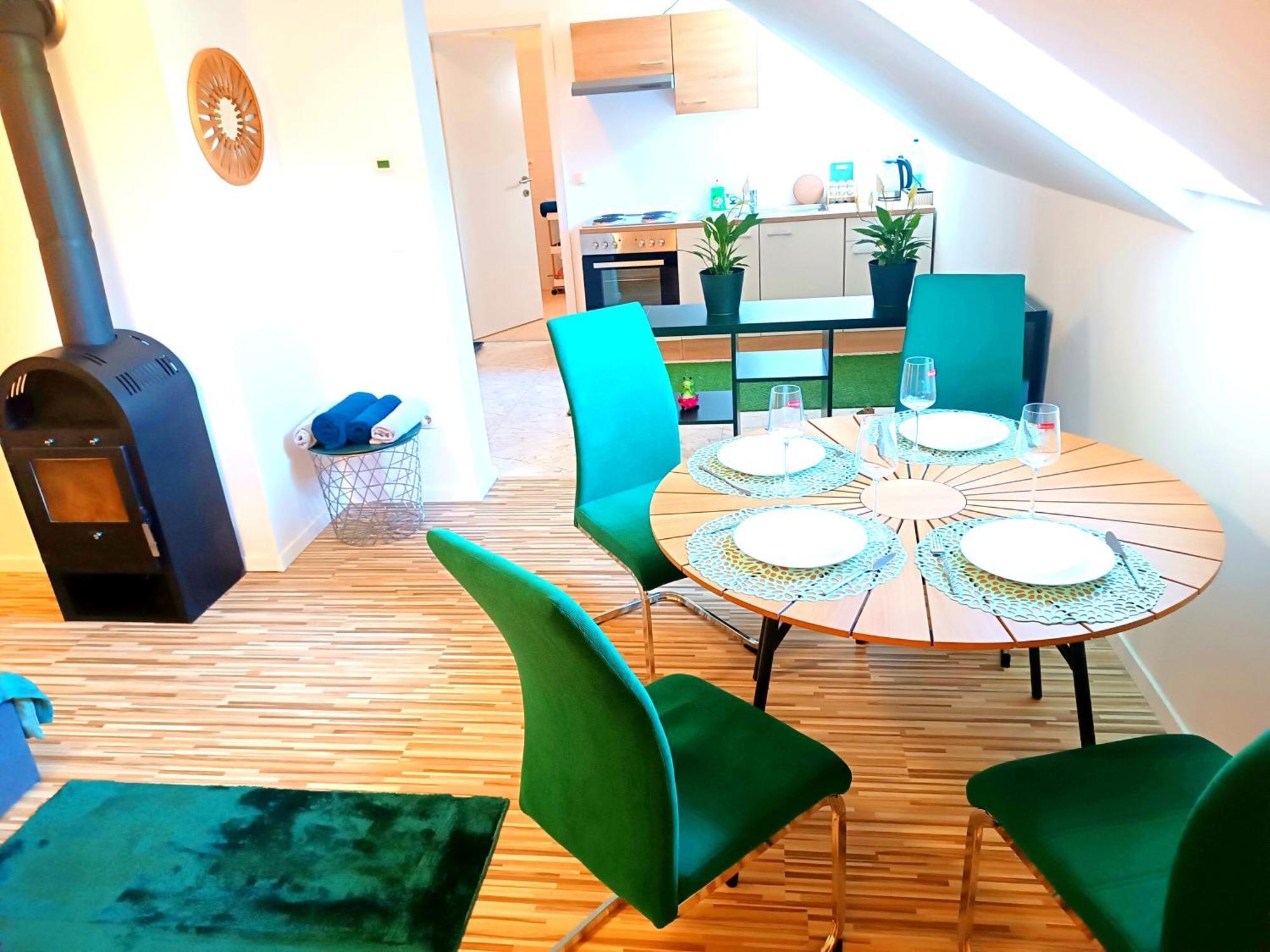 Family Apartments Center Of Muerzzuschlag Esterno foto